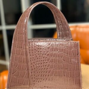 Steve Madden Elegant Brown Croc-Embossed Women's Bag